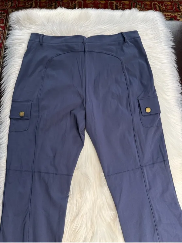 Halara Navy High Waisted Slim Cargo Pants NWT XS Tall - Image 4