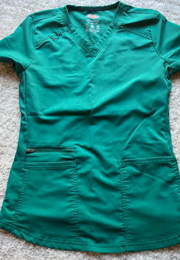 Green Scrub Set Size XS - Image 3