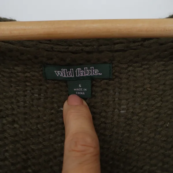Wild Fable Olive Green Cable Knit Button Front V-Neck Cardigan Sweater Womens S - Image 2