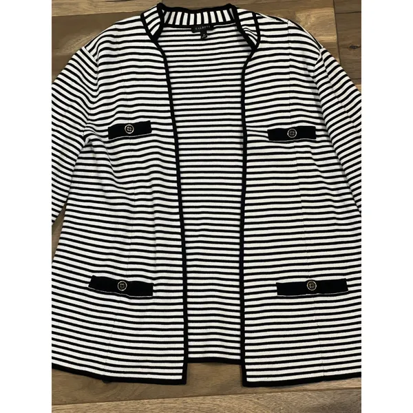 Talbots Size M Open‑Knit Blazer White With Black Stripes Button Detail - Image 5
