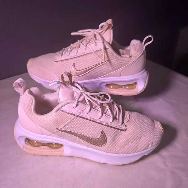 Nike Women's Beige Sneakers - Image 3