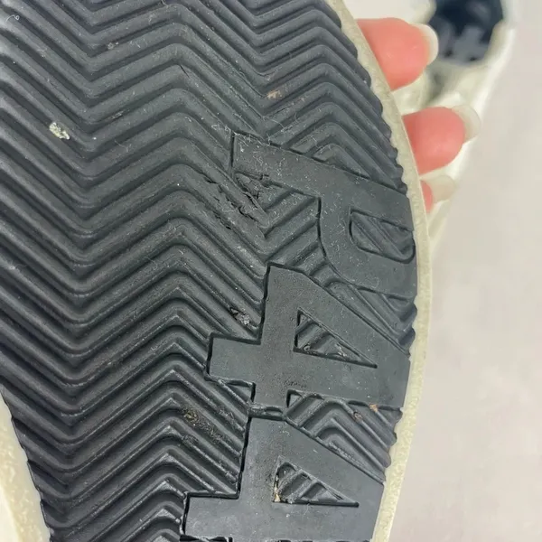 P448 Cream Low Top John Yeti‎ Fur Lace Up Distressed Sneaker - Image 13