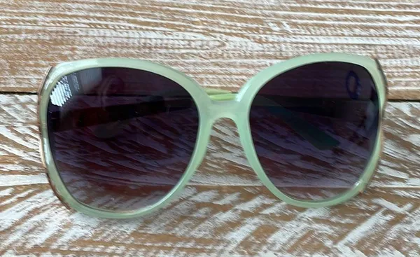 😎Fabulous Ginormous Sunglasses😎 - Image 5