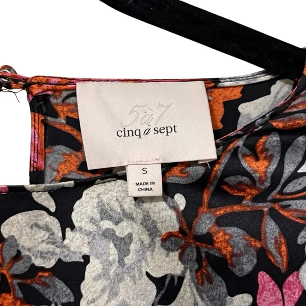 Cinq A Sept 100% Silk Pink Black Floral Jenny Blouse Top Size Small - Image 3
