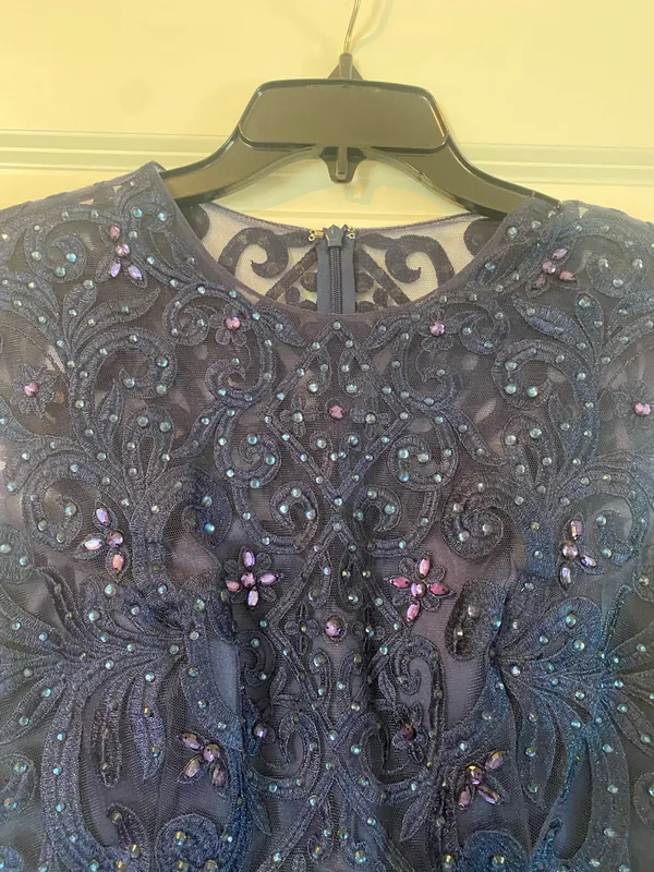 Cachet Formal Dress Gown - Image 2