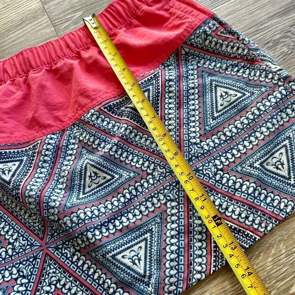 Patagonia Baggies Chevron print mini skirt - Image 5