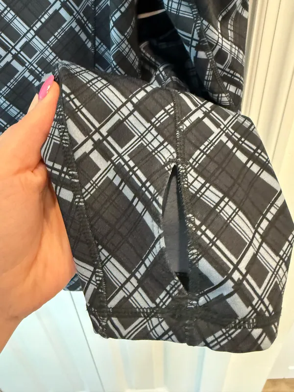 Brooks Mens Plaid Hooded Running Jacket Shelter Technology - Image 4