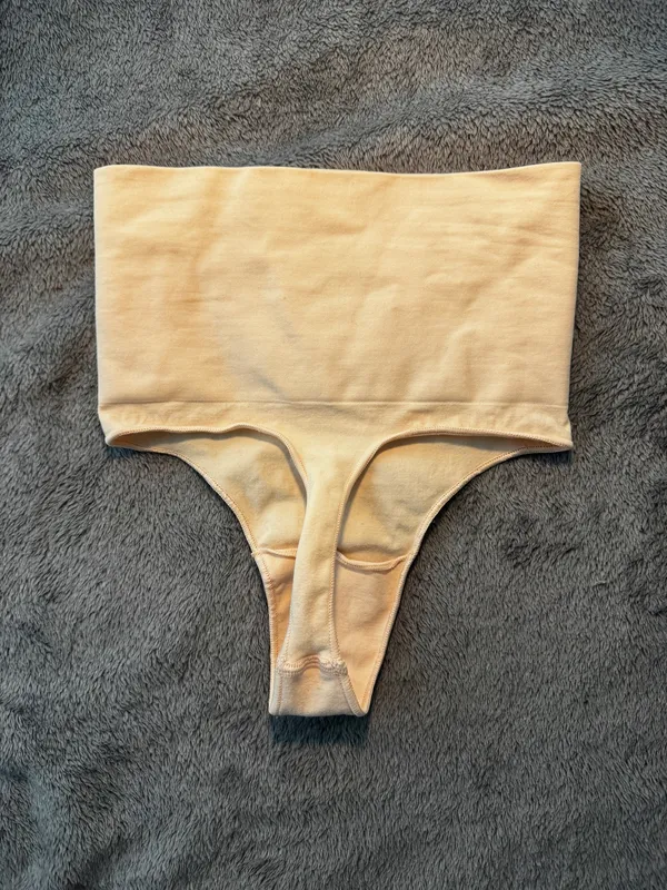 Skim sculpt mid waist thong - Image 3