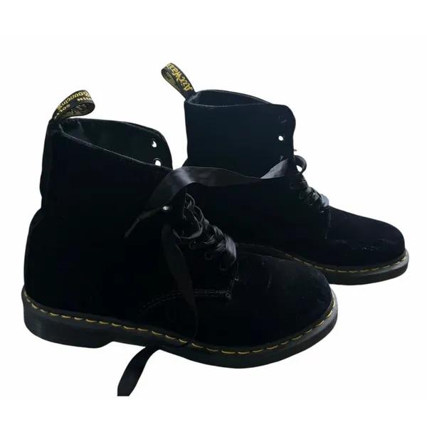 Dr. Martens Womens 1460 Pascal Velvet Black Boots Ribbon Laces Vegan 11 - Image 10