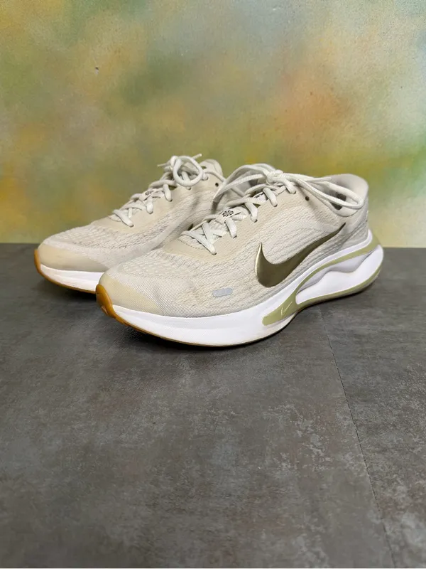 Nike Journey Run Women's Sneakers FJ7765-003 Phantom/Neutral Olive-Sail Size 9.5 - Image 3