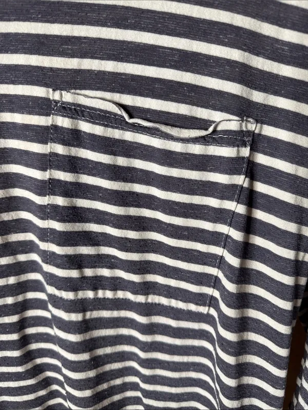 Umgee Oversized Striped Hi-Low Knit Top Medium Navy White Pocket Lagenlook - Image 4