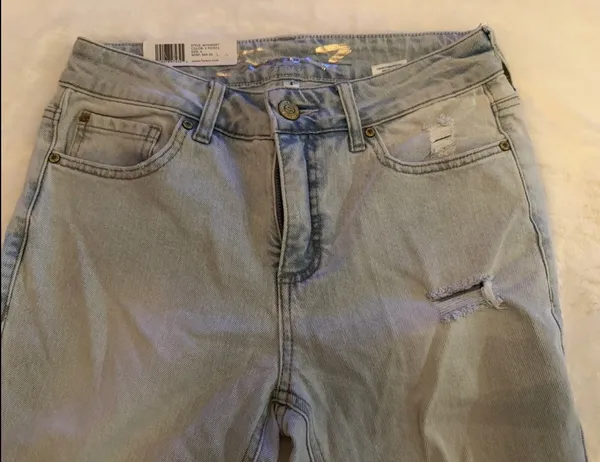 Seven 7 Women’s Blue Denim Weekend Slim Fit Jeans Size 4 Distressed MSRP $69 - Image 6