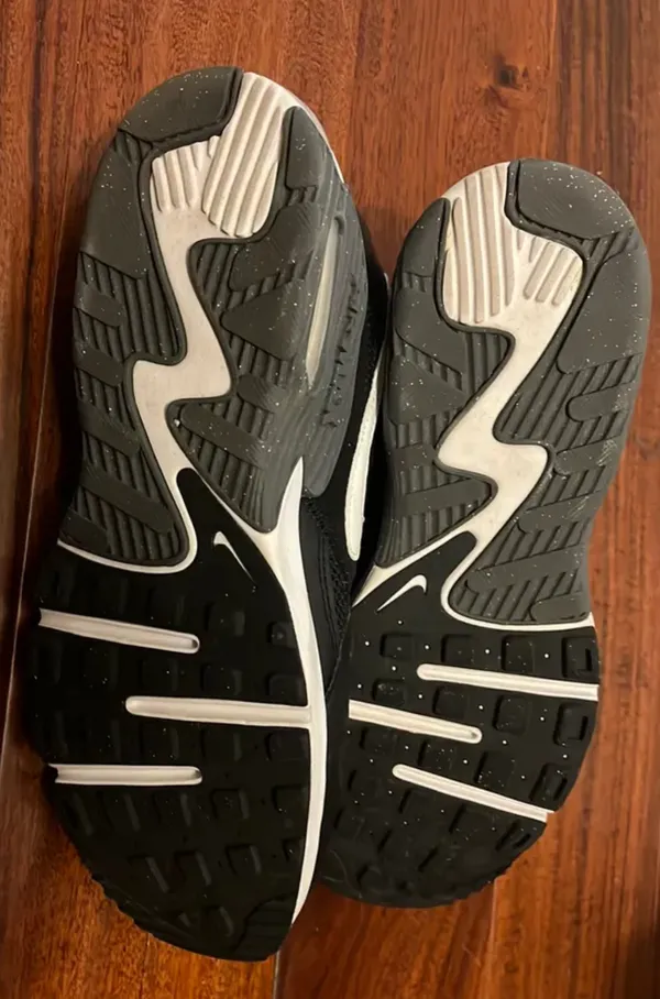 Nike Air Max Excee Sneakers Women’s - Image 8