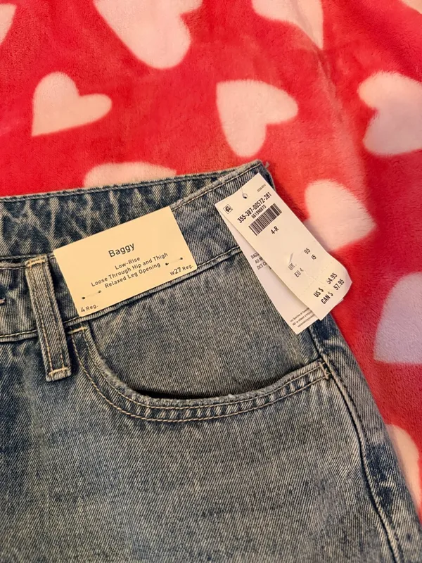 Hollister Women’s Distressed Blue Denim Baggy Jeans - Image 3