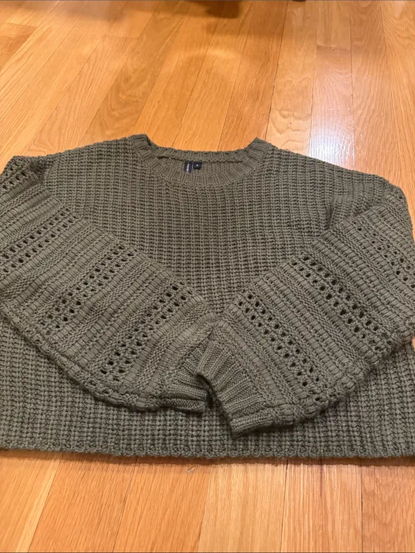 Moon & Madison women’s sweater size small . - Image 2