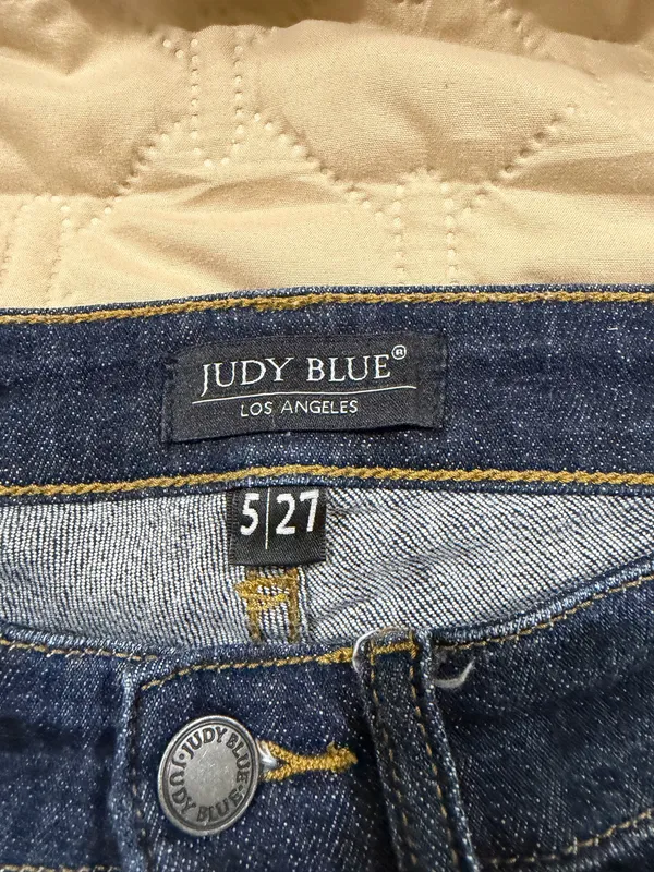 Judy Blue Jeans - Image 4