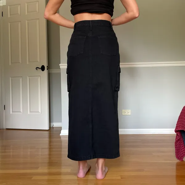 Sincerely Jules Women’s Black Denim Cargo Maxi Skirt Size 5/26 NWT - Image 3
