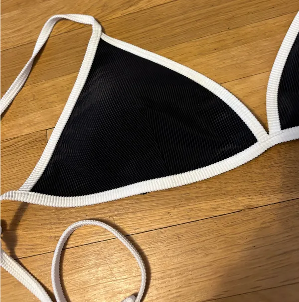 Abercrombie & Fitch Triangle Bikini Top - Image 2