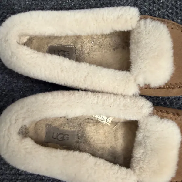 UGG Ansley Chestnut Suede Moccasin Slippers 1112301 Womens Size 9 - Image 4