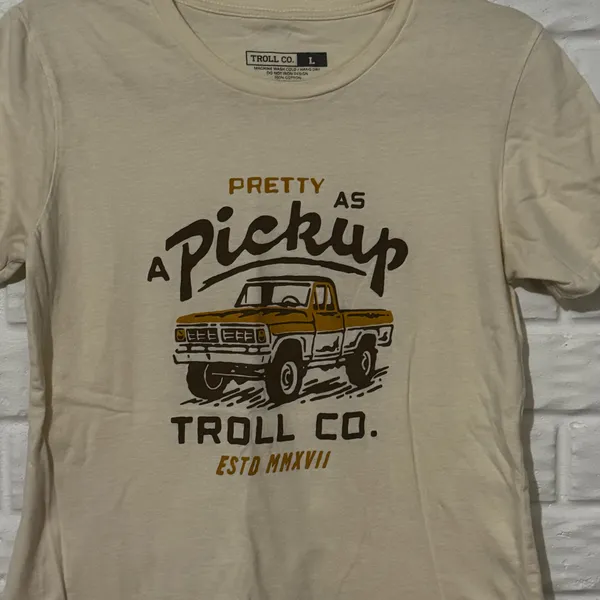 Trolls Co. Shirt Women’s Large “Pretty As A Pickup” Beige Tee Truck Top - Image 2