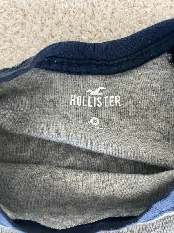 Hollister Cropped Tee - Image 2