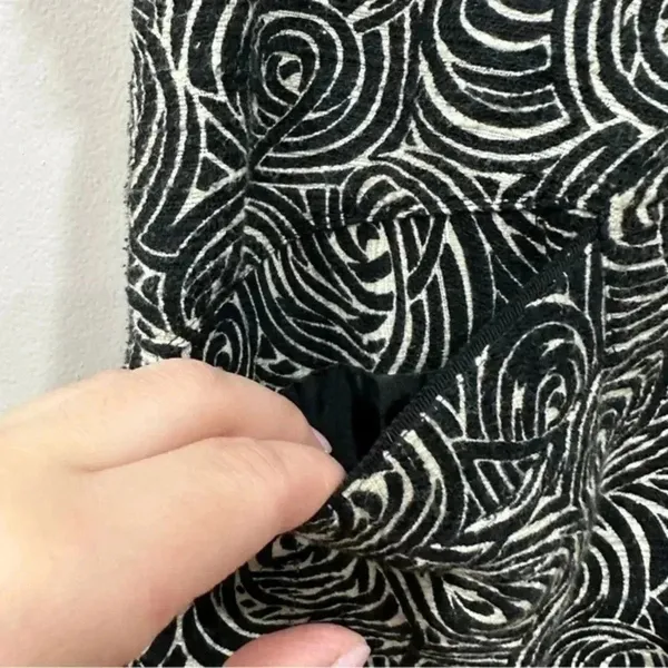 Anthropologie elevenses printed skirt Size 4 - Image 6