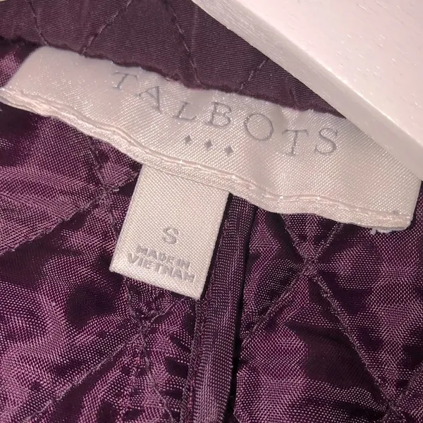 Talbots size small purple quilted zippered vest - Image 6