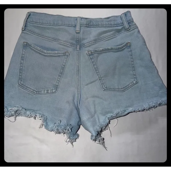 Old Navy Jean Shorts Women 4 Light Wash Sky-Hi A-Line Frayed Denim - Image 6