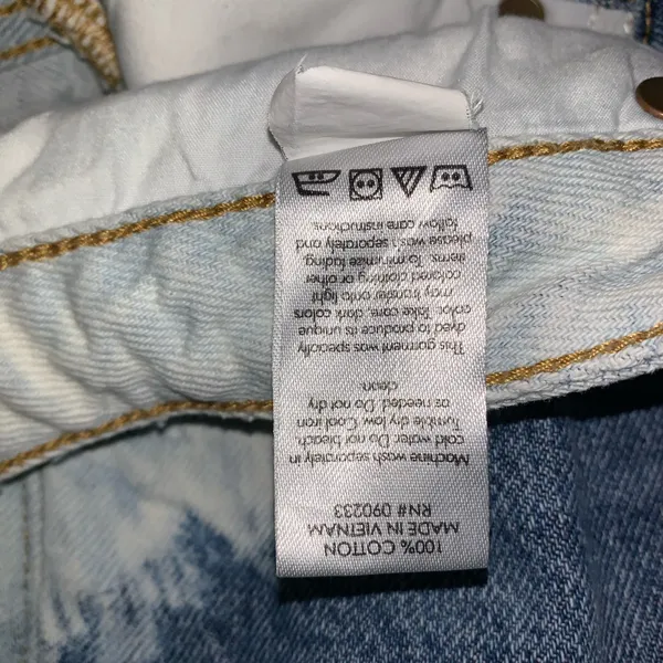 Pac Sun 90s boyfriend high rise straight leg bleached jeans sz 23 - Image 9