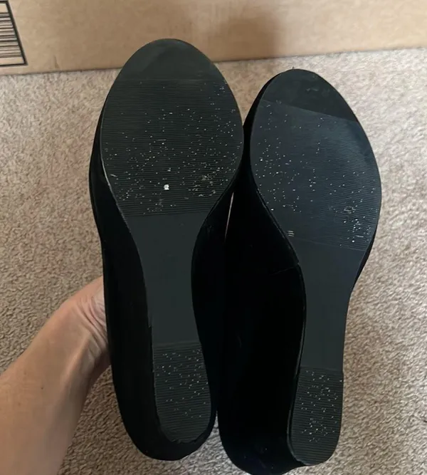 Black “suede” platform heels. Size 9 - Image 4