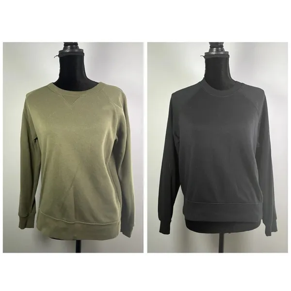 Lot Of 2‎ Old Navy Womens XS Long Sleeve Crew Neck Classic Casual Sweatshirts - Image 2