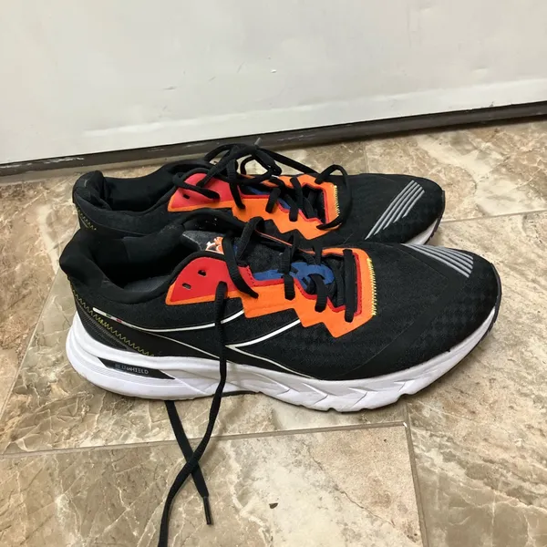 DIADORA Black and orange Mythos Blushield Volo 2 GLAM - Image 4