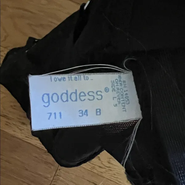 NWT - 34B - MY BRA BOUTIQUE - Goddess Black Lace Bustier with Garter Straps - Image 3
