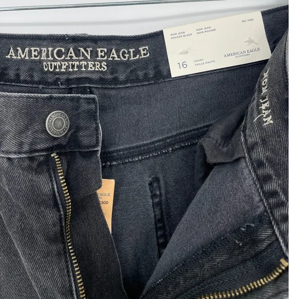 American Eagle Mom Jeans 16S Y2K Grunge Street Black Baggy Highrise Tapered NWT - Image 5