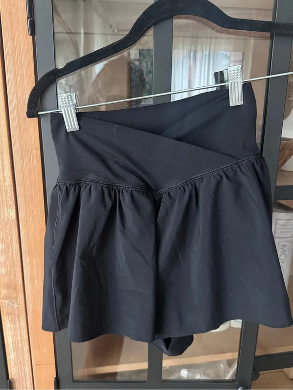 OFFLINE By Aerie Real Me Crossover Flowy Shorts criss cross workout high rise - Image 2