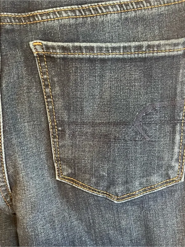 American Eagle Super Hi-Rise Jegging Women’s 6 Dark Wash Jeans Distressed - Image 8