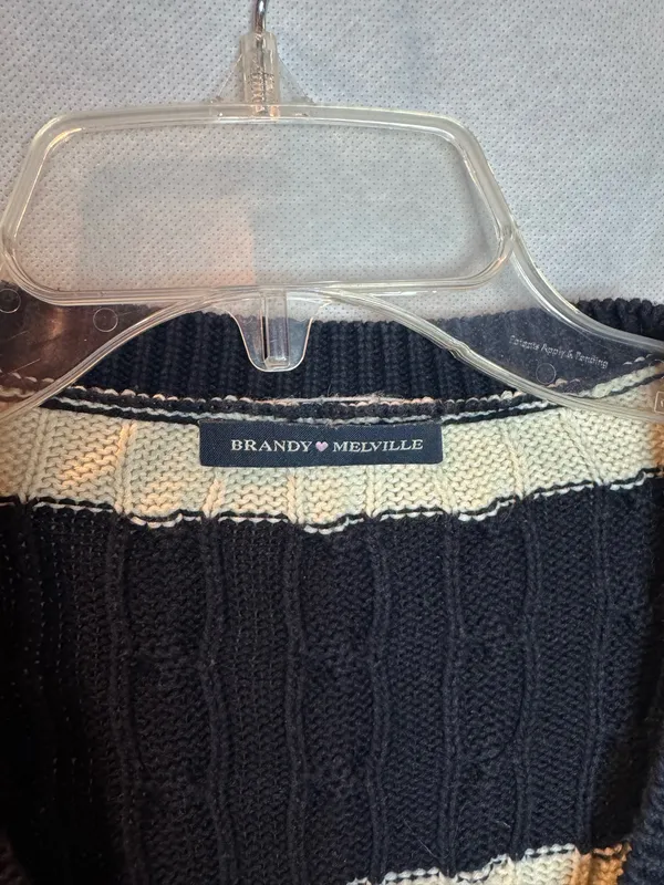 Brandy Melville Sweater - Image 2