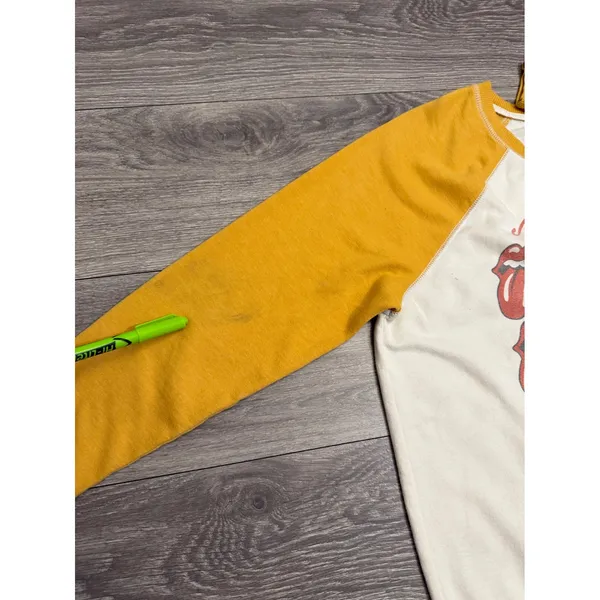 The Rolling Stones Women Sweatshirt M International Flags Raglan Yellow Cream - Image 9