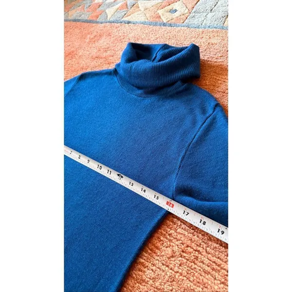Vintage Dragonfly Blue Turtleneck Sweater Soft Wool Made in USA Size S - Image 5