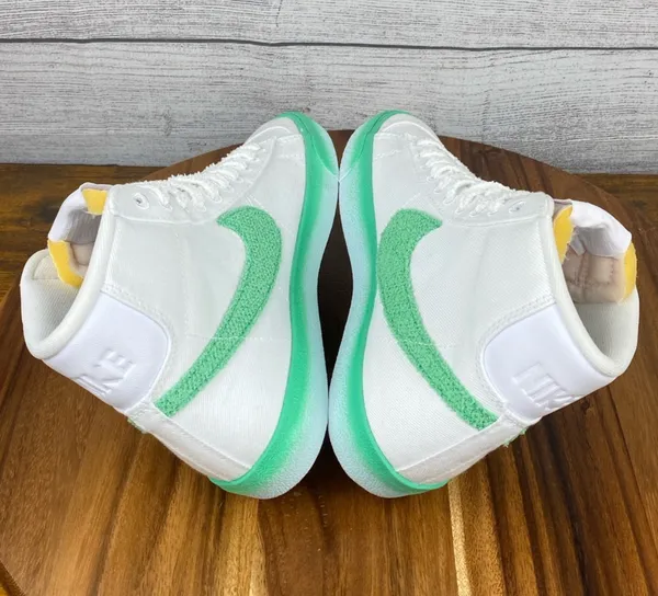 Nike Blazer 77 Women’s Mid Chenille Swoosh - Image 9
