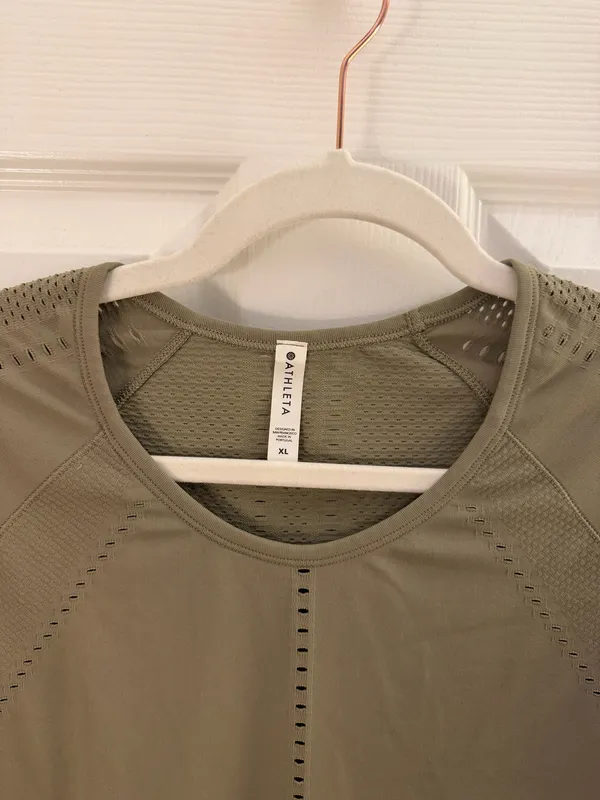 Athleta Olive Green Foothill Seemless Tee Athletic Shirt XL - Image 6