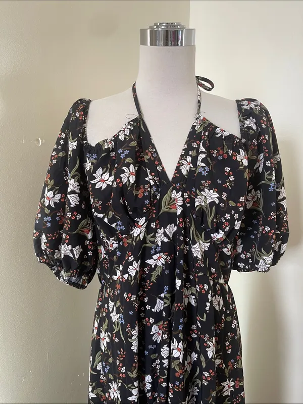 Black Floral Puff-Sleeve Maxi Dress - Image 2