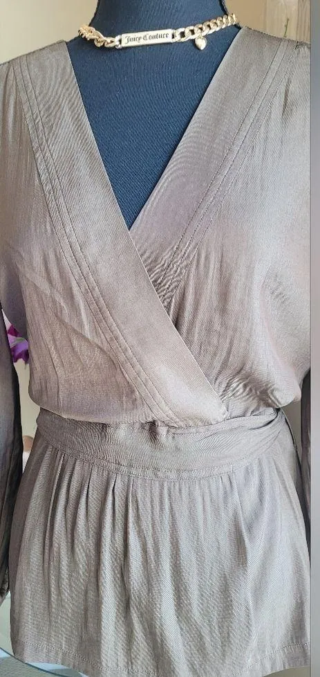 Banana republic Women blouse - Image 6