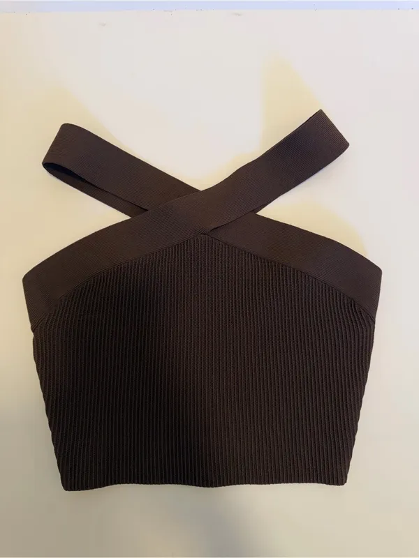 Aritzia Babaton Sculpt Knit Criss Cross Cropped Tank Brown Size Medium - Image 3