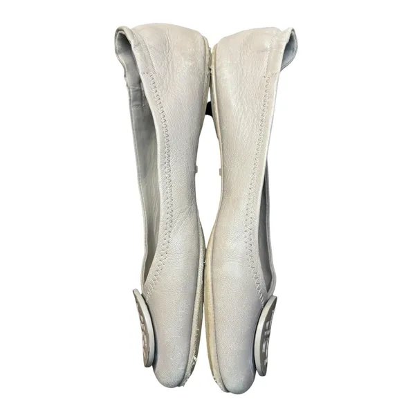 Tory Burch Shoes Womens Size 6 Beige‎ Leather Logo Ballet Flats Casual Comfort - Image 4