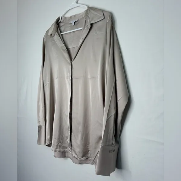 Maison d’Amélie Paris Taupe Satin Button Front Blouse women’s Size M(A204)&✨ - Image 4