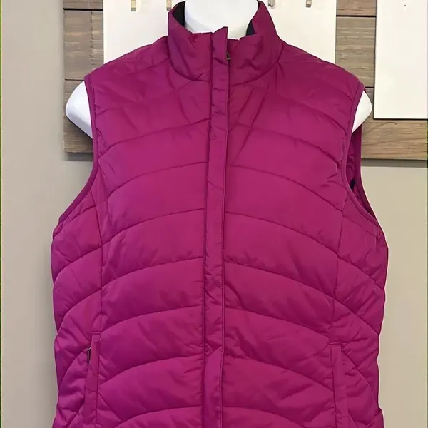 Land’s End Women’s Fuchsia Black Sleeveless Full Zip Puffer Nylon Vest-Small 6-8 - Image 5