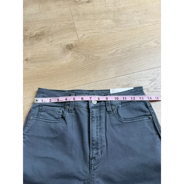 NWT Womens American Eagle Mom jeans high rise stretch gray distressed size 4/27 - Image 8