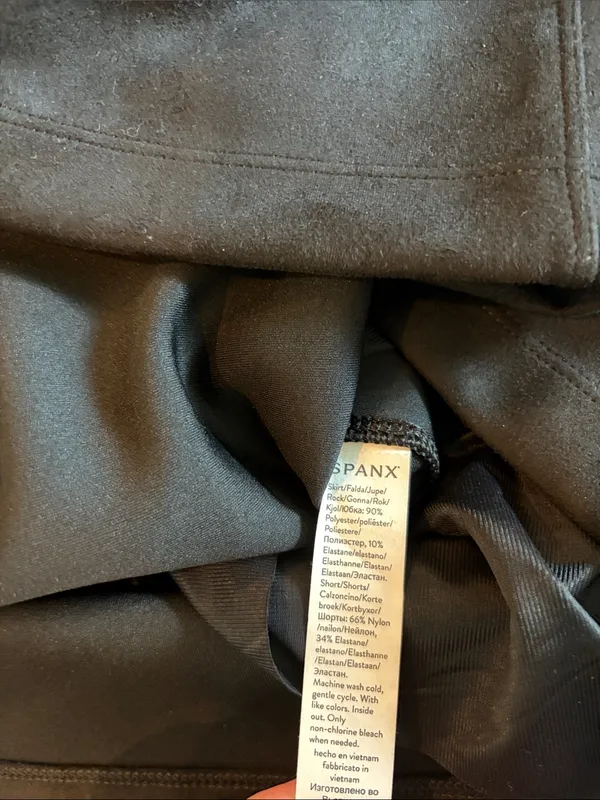 New With Tags Spanx Faux Suede Mini Skirt via it’s built in shorts Sz M - Image 9