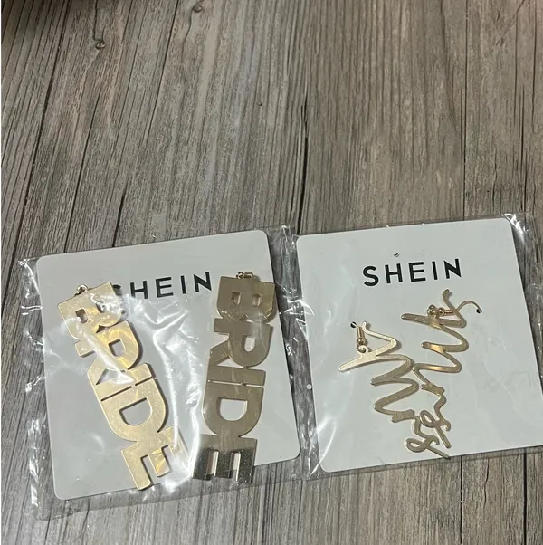 MRS & BRIDE Gold Script Bridal Drop Earrings Bundle - Image 4